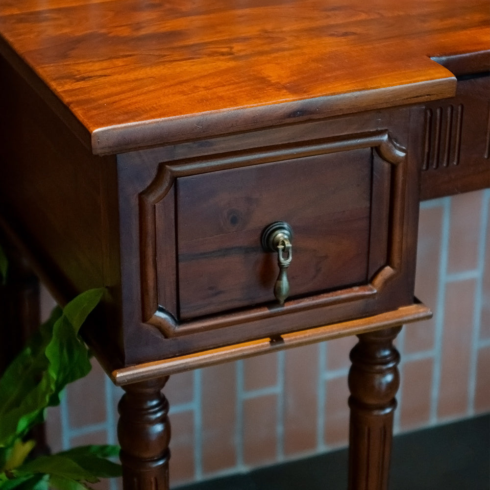 Classic Heritage Study Table