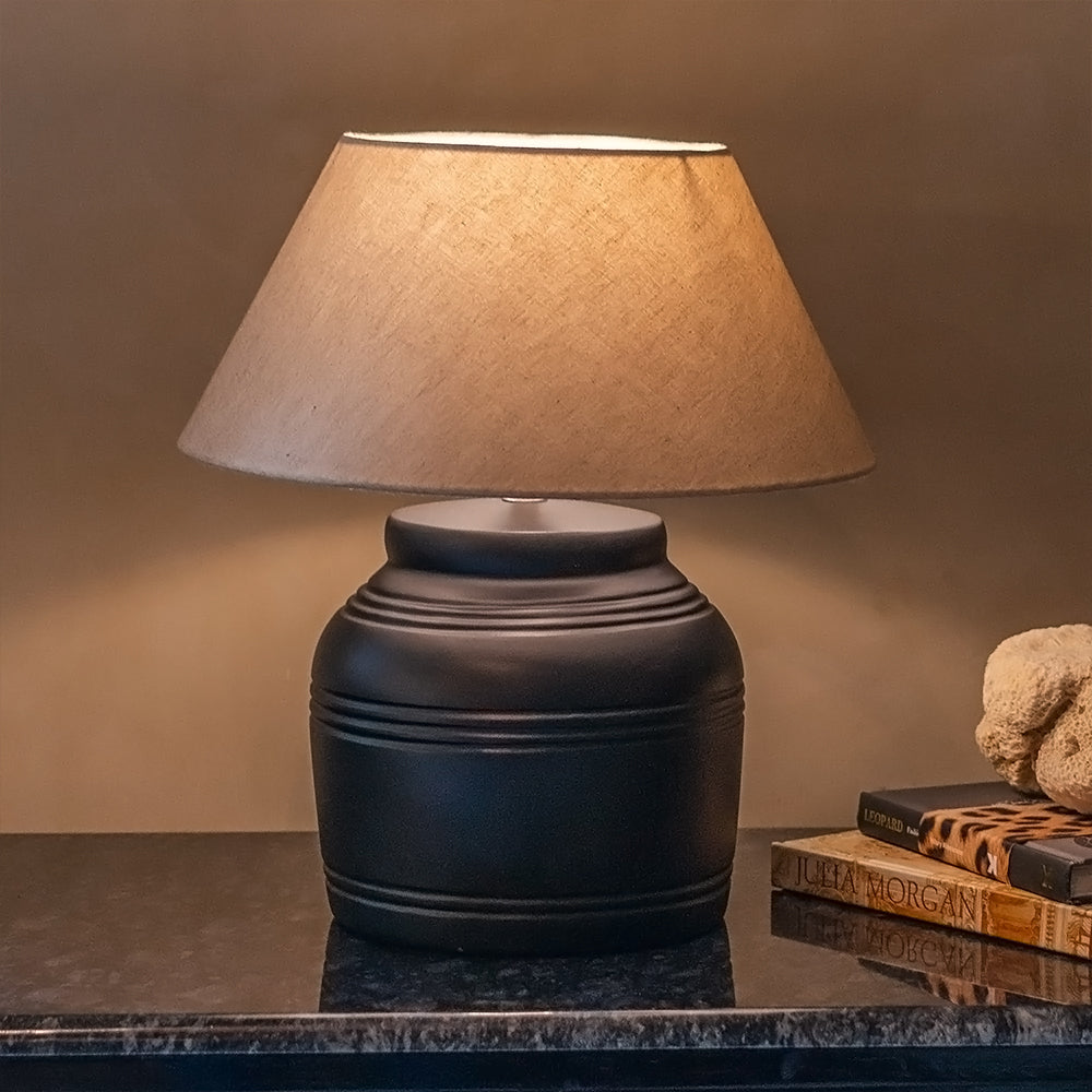Earth Ceramic Table Lamp - Black