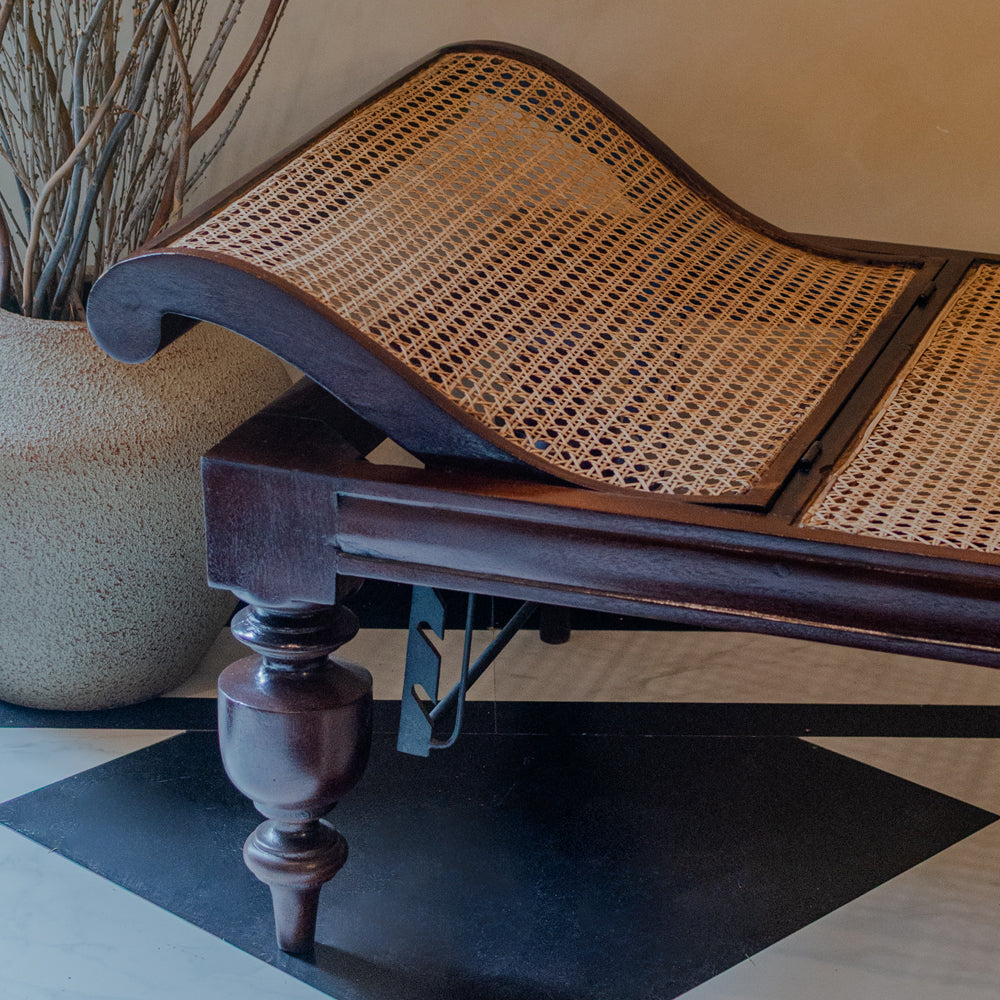 Wooden Rattan Colonial Day Bed