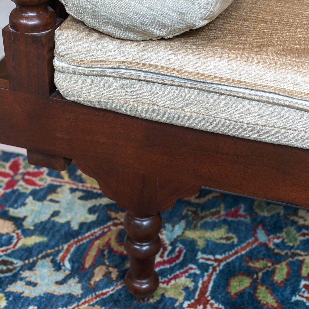 Heritage Day Bed