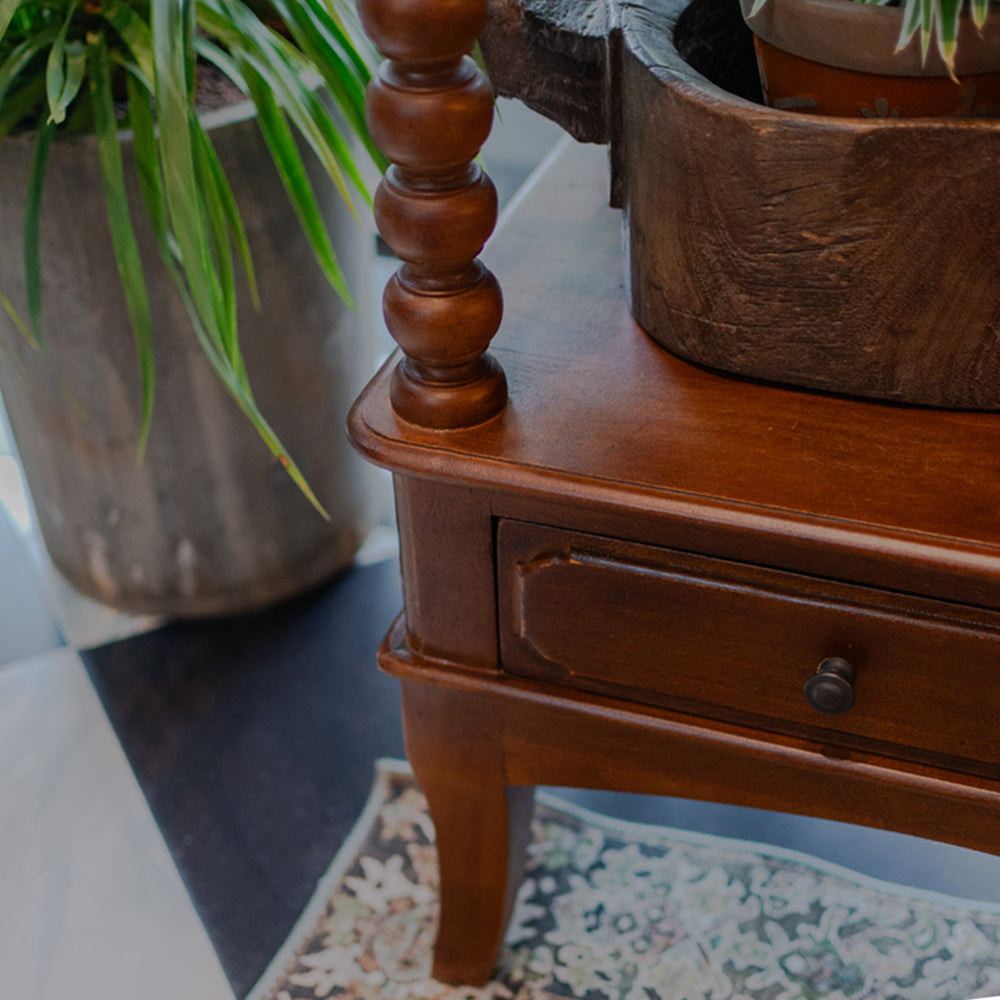 Colonial Large Display Rack