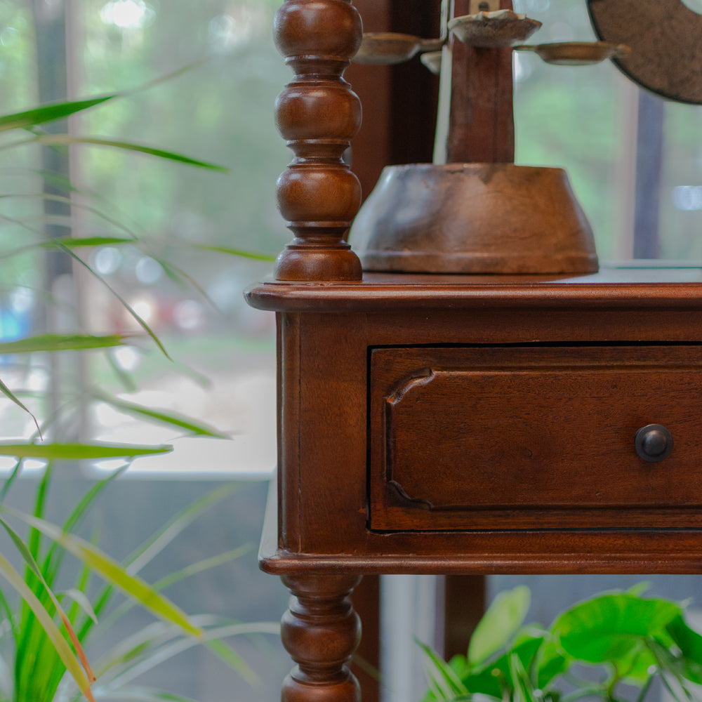 Colonial Large Display Rack