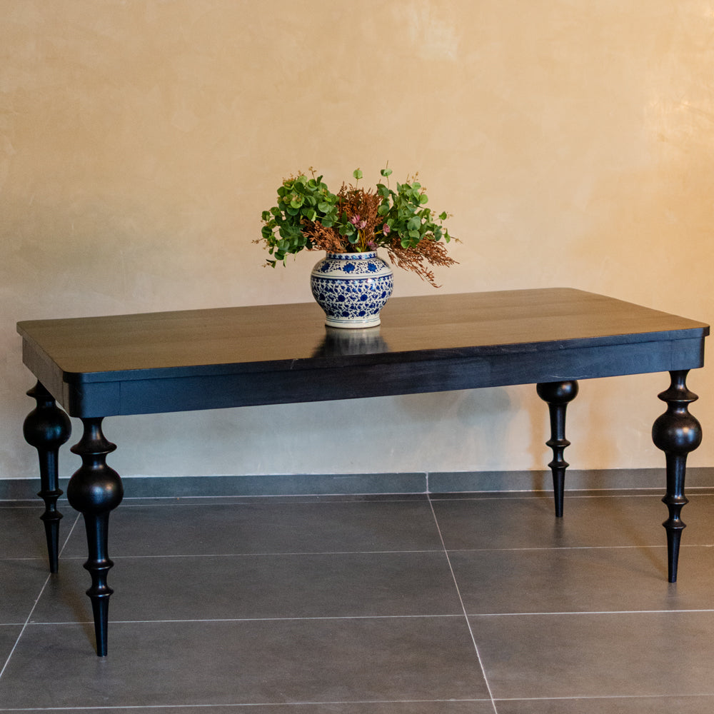 Viola Dining Table
