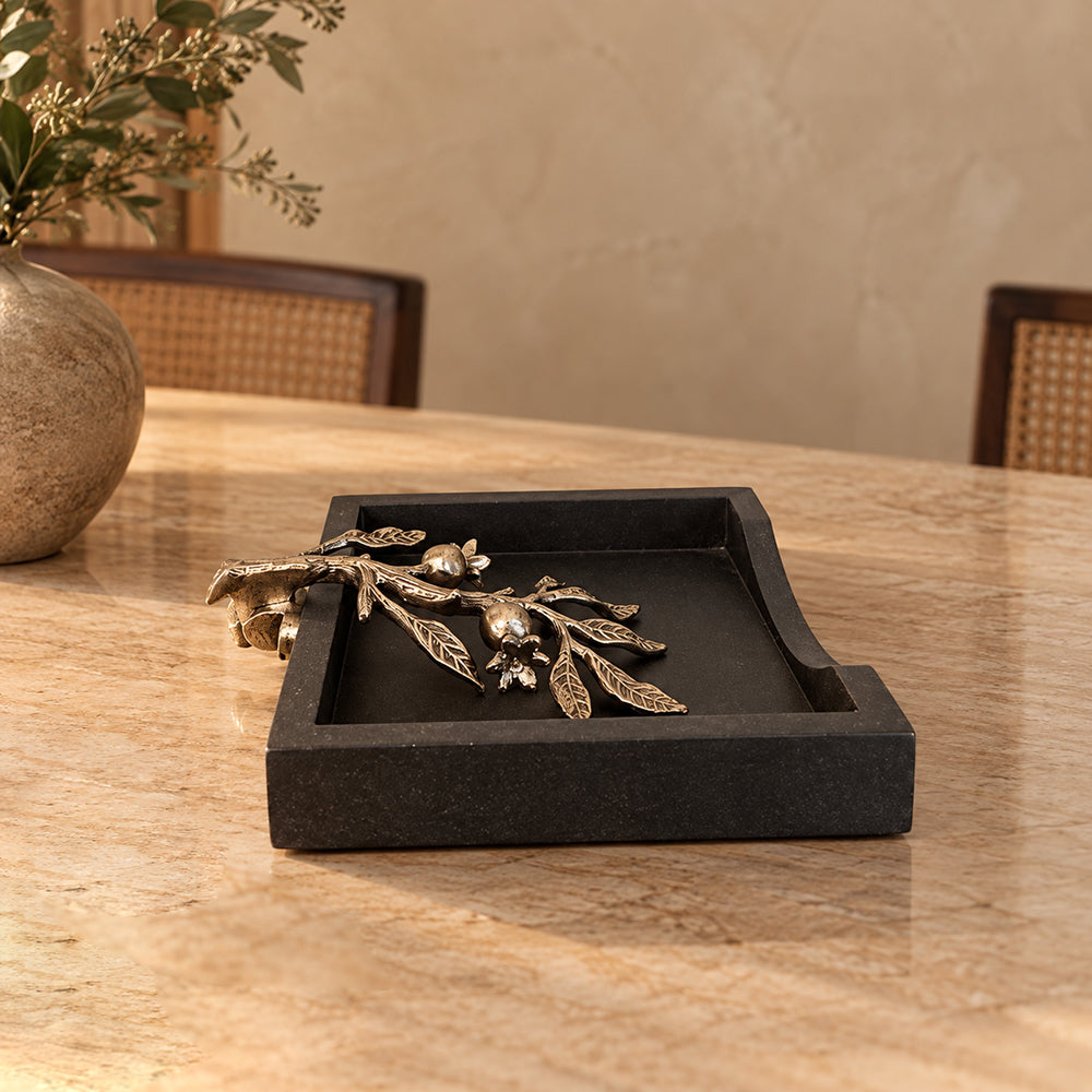 Pomme Tissue Holder