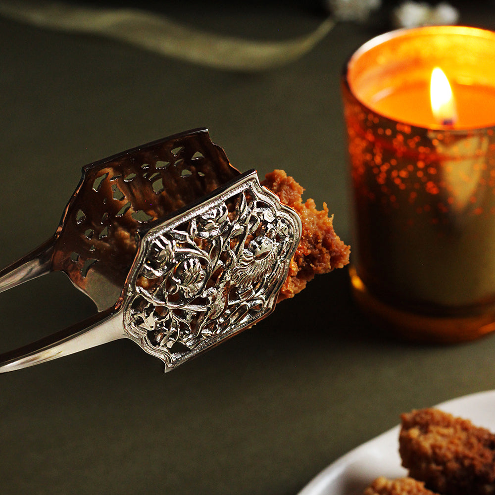 Baroque Tongs